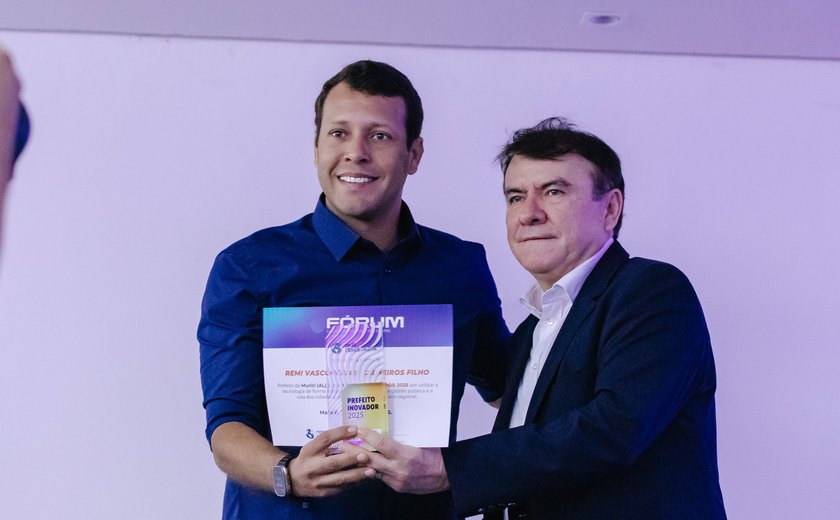 Remi Filho recebe título de Prefeito Inovador 2025 no Fórum de Cidades Digitais e Inteligentes