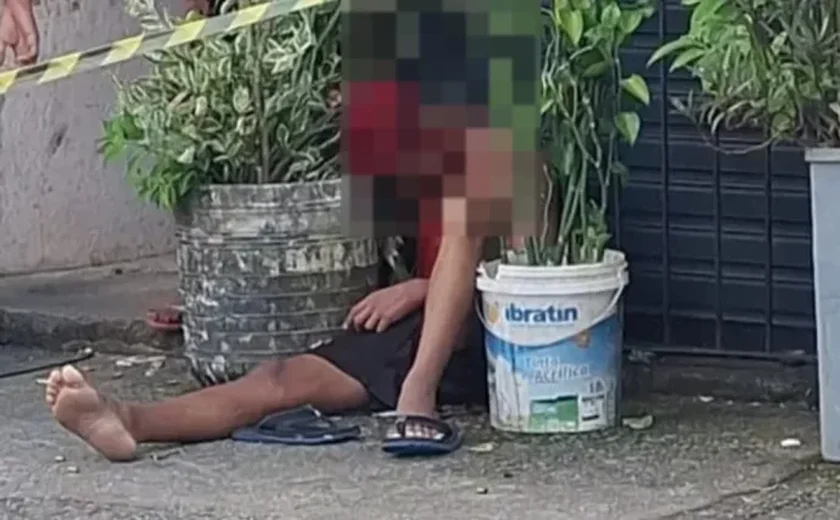 Adolescente de 15 anos é morto a tiros próximo a escola