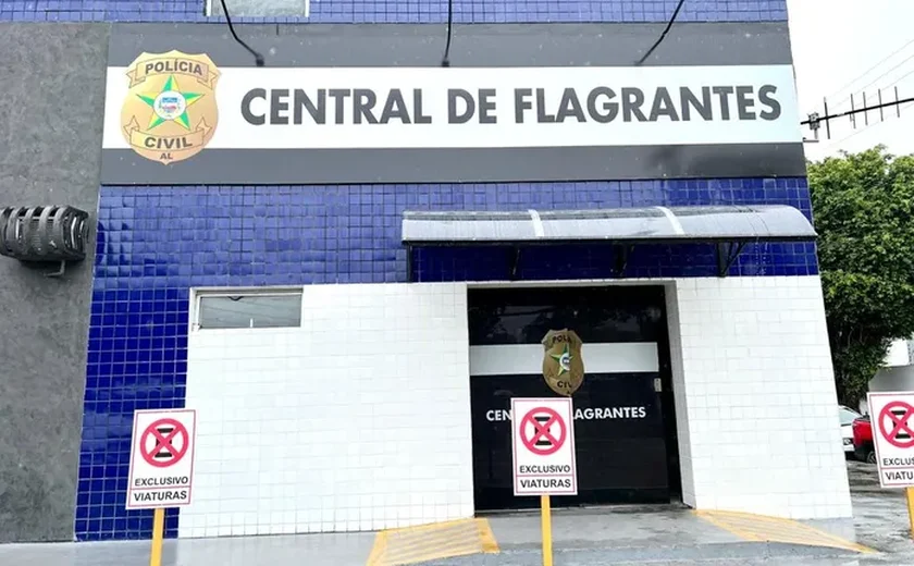 Homem agride esposa e é imobilizado pelos filhos até a chegada da polícia