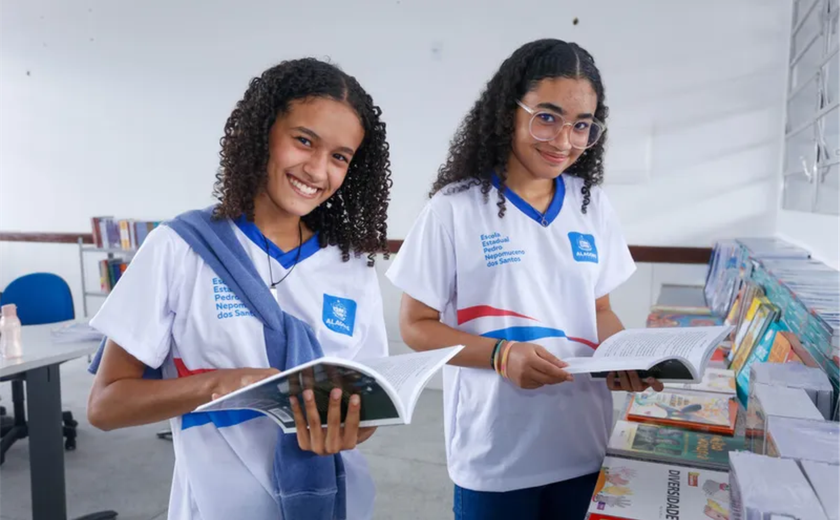 Parlamentares alagoanos aprovam em 1º turno projeto que cria o Prêmio Escola 10