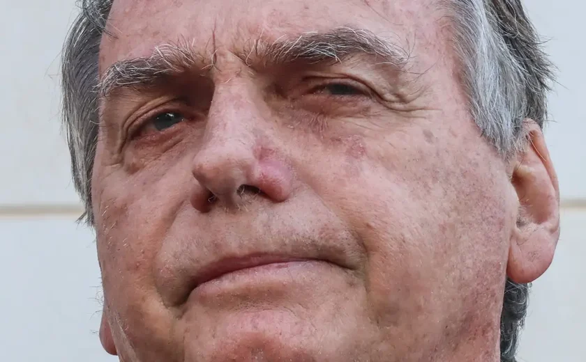 Bolsonaro apresenta piora clínica e vai passar por novos exames