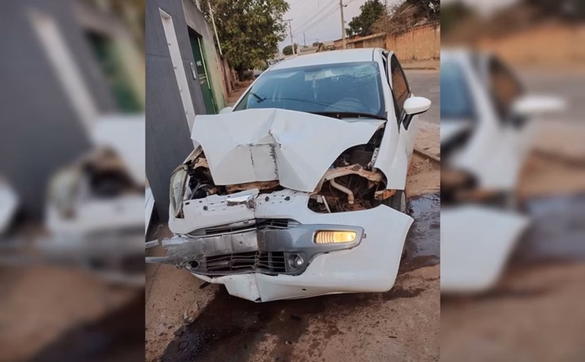 Mulher tenta matar a atual do ex atropelada, e portão cai sobre vítima