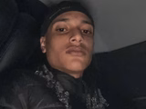 Oruam é algemado e preso por policiais após ser parado em blitz