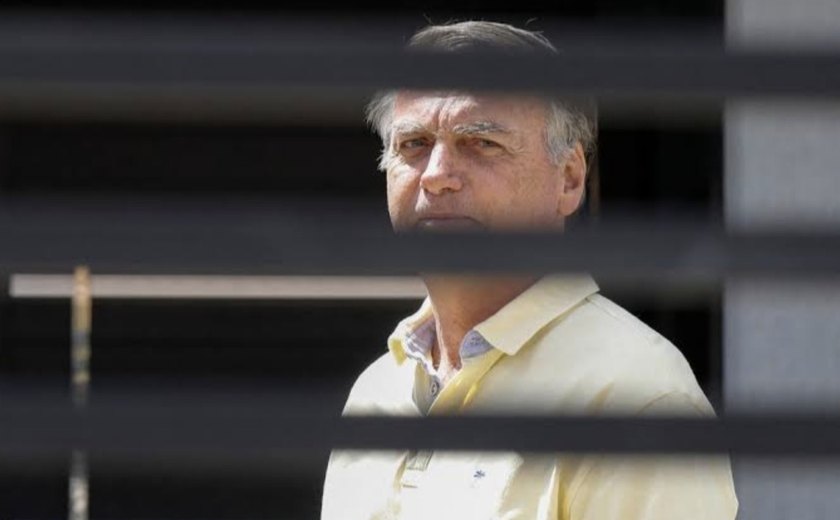 STF forma maioria para condenar Bolsonaro e sete réus por golpe de estado
