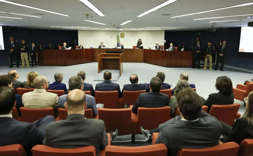 STF terá sessão extra para julgamento de Bolsonaro