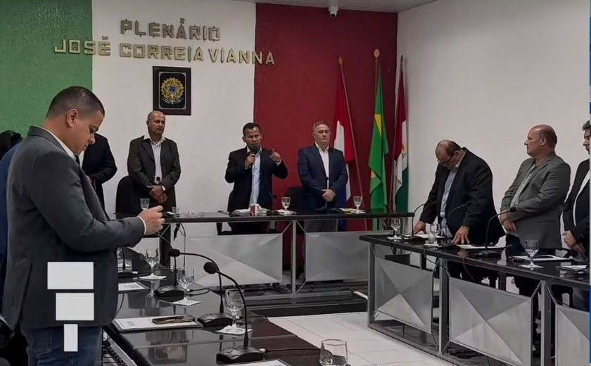 Câmara Municipal de União dos Palmares presta homenagem com minuto de silêncio a jovem que faleceu de forma prematura