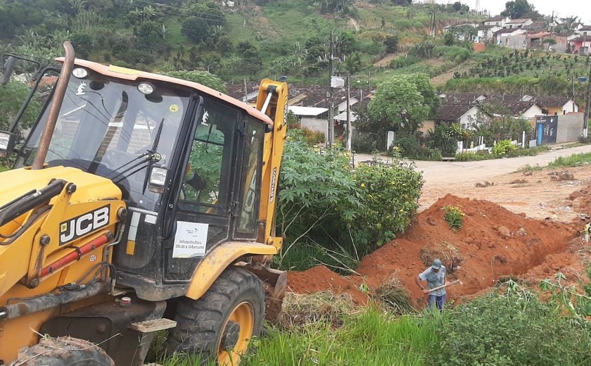 Prefeitura de Santana do Mundaú intensifica ações de melhorias na infraestrutura da cidade