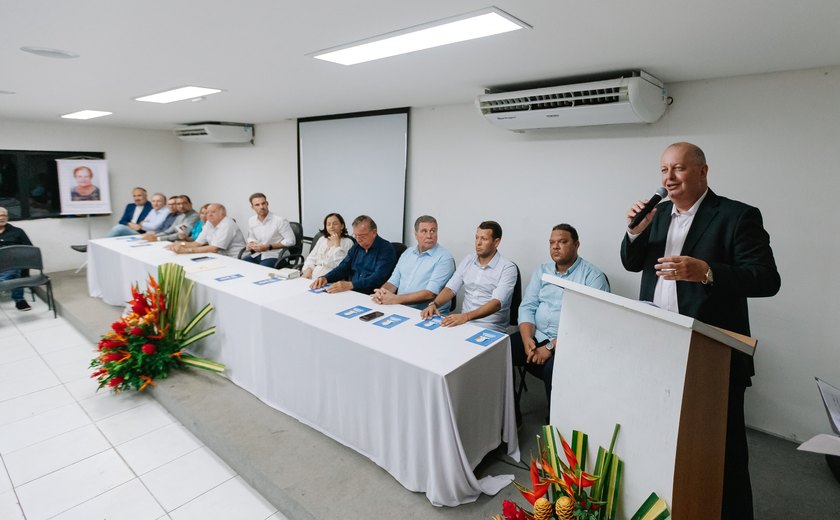 Olavo Neto, Remi Filho e Remi Calheiros prestigiam lançamento do Instituto Lenira Tenório em Murici