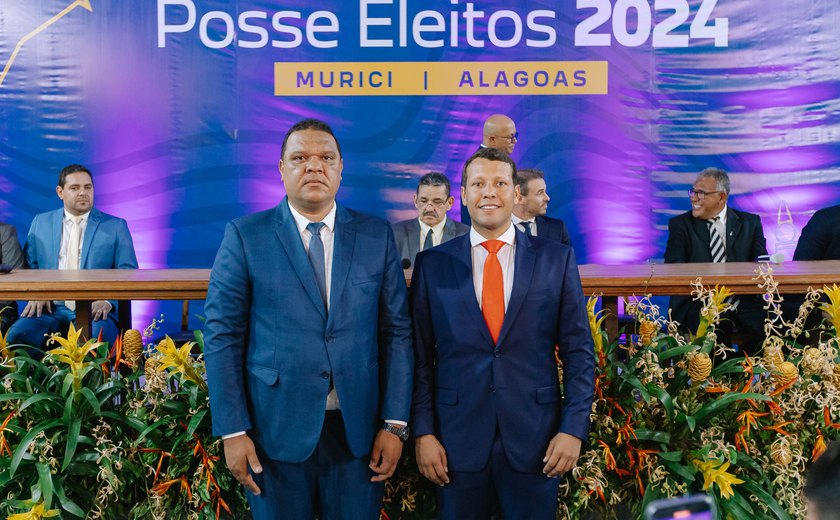 Prefeito Remi Filho, vice e vereadores tomam posse em Murici