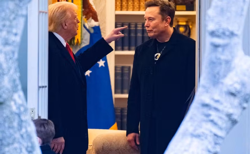 Ruptura entre Elon Musk e Trump abala cenário político e provoca queda bilionária na Tesla