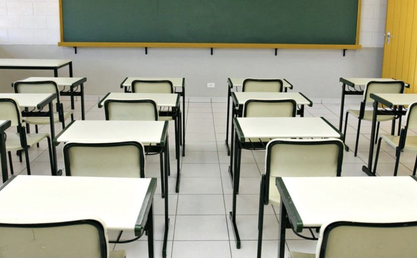 Professor é agredido a martelada por aluno dentro de sala de aula em João Pessoa