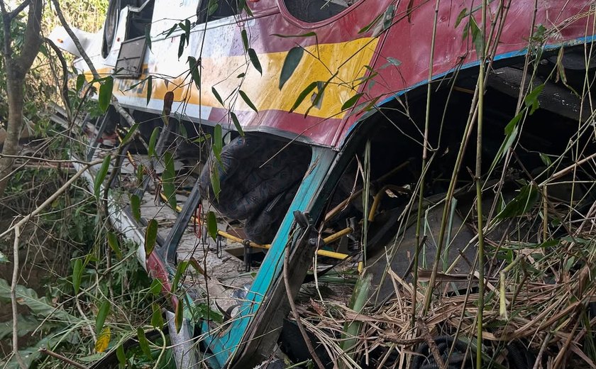 Últimos sepultamentos das vítimas do acidente na Serra da Barriga acontecem hoje (27)