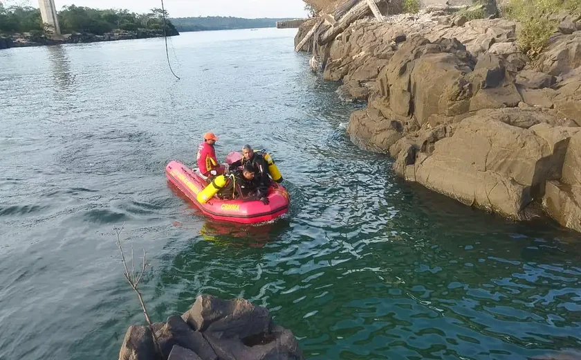 Marinha localiza mais dois corpos vítimas do desabamento de ponte e número de mortos sobe para 11; alagoano segue desaparecido