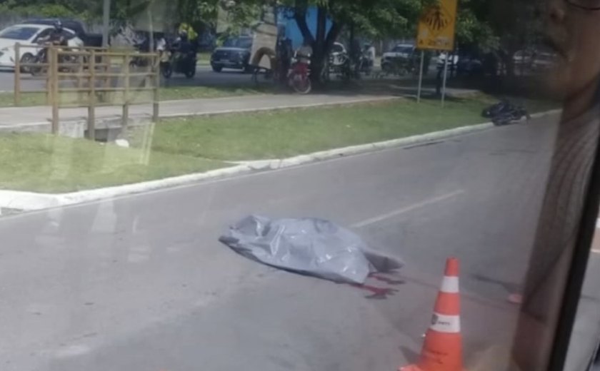 Idoso de 73 anos morre atropelado por moto em avenida de Maceió
