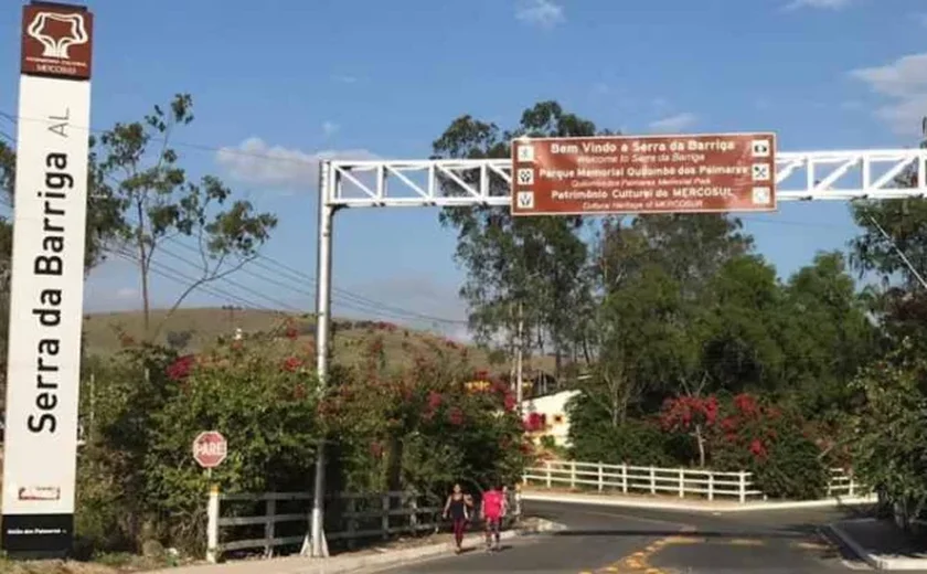 Altura da queda do ônibus na Serra da Barriga foi o equivalente a um prédio de 30 andares, diz bombeiro