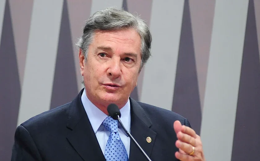 Moraes cobra advogados de Collor por não comprovarem Parkinson