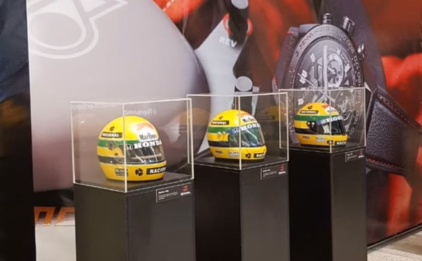 Capacete de Ayrton Senna é leiloado por valor milionário: saiba quanto