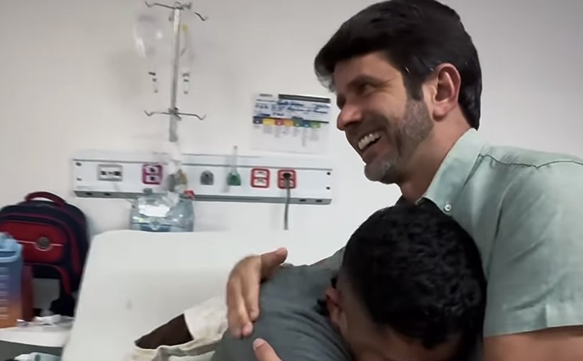 Júnior Menezes emociona em vídeo que faz visita a paciente no Hospital Regional da Mata