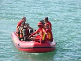Bombeiros resgatam cinco pessoas que se afogaram na Praia da Sereia