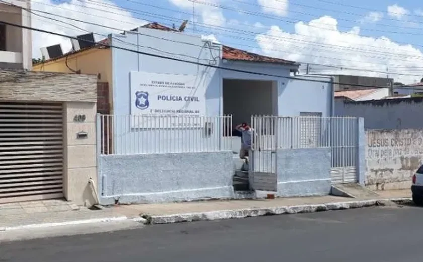 Abusador em série: Homem confessa ter estuprado 10 crianças ao levá-las a escola