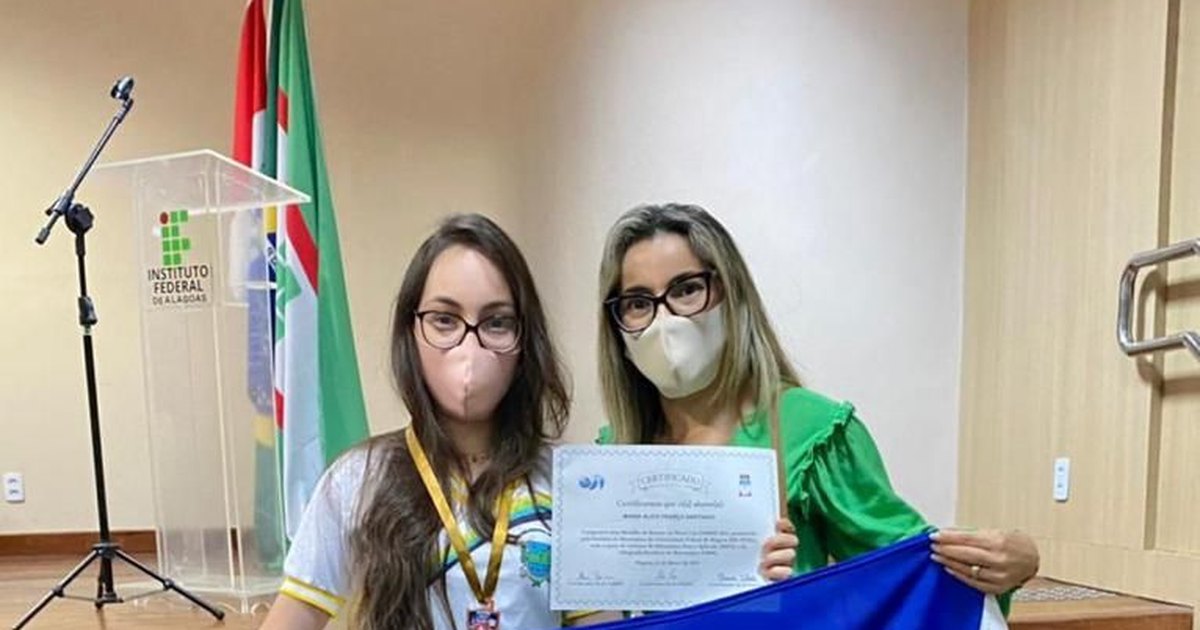 Zona Aluna Da Rede Municipal De Santana Do Munda Medalhista Na