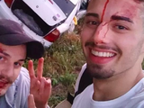 Amigos postam selfie logo após capotar carro no RS: 'não dirijam com sono'