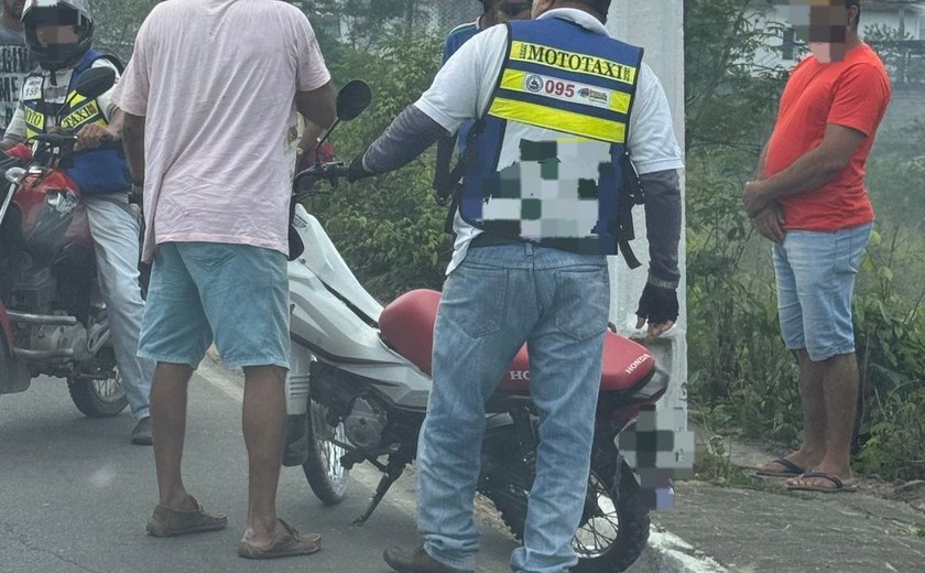 Acidente com moto é registrado após ponte no bairro Roberto Corrêa de Araújo