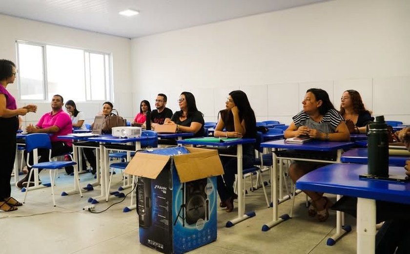 Prefeitura de Ibateguara promove formação continuada para professores dos Anos Iniciais