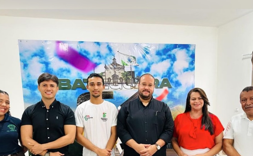 Prefeita de Ibateguara firma convênio entre o município e o IFAL para garantir estágios aos estudantes