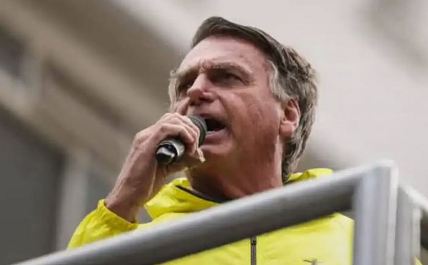 Médico diz que estado de saúde de Bolsonaro é o pior desde ataque de 2018
