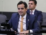 Projeto obriga escolas a informar ao MP casos de gestação em menores de 14 anos