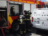 Bombeiros controlam incêndio em apartamento no Vergel