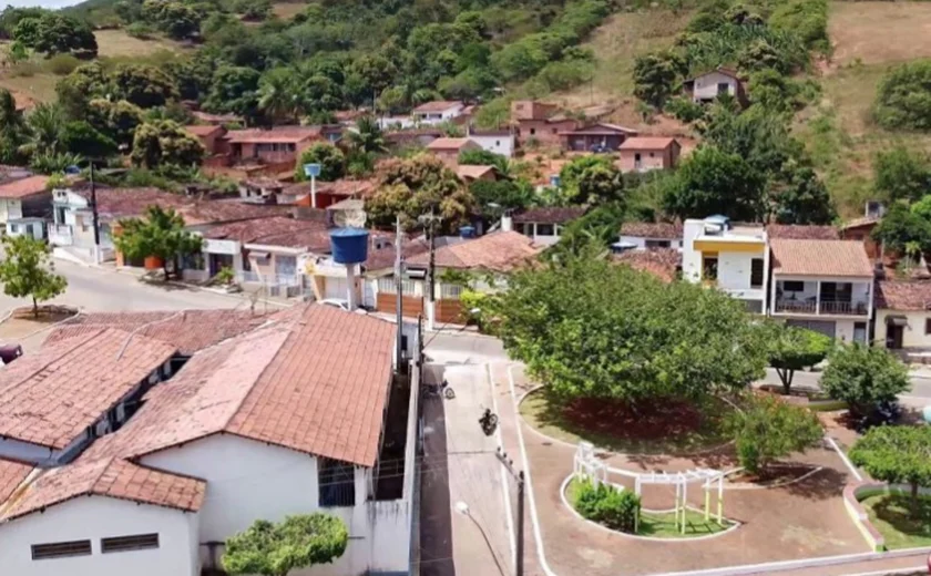 Adolescente denuncia à polícia que foi estuprada e que mãe teria recebido R$ 20 e caixa de velas para permitir