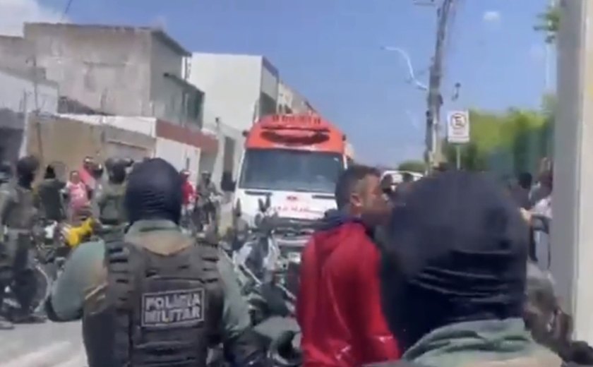 Dois alunos são mortos a tiros e três ficam feridos em escola de Sobral, no Ceará