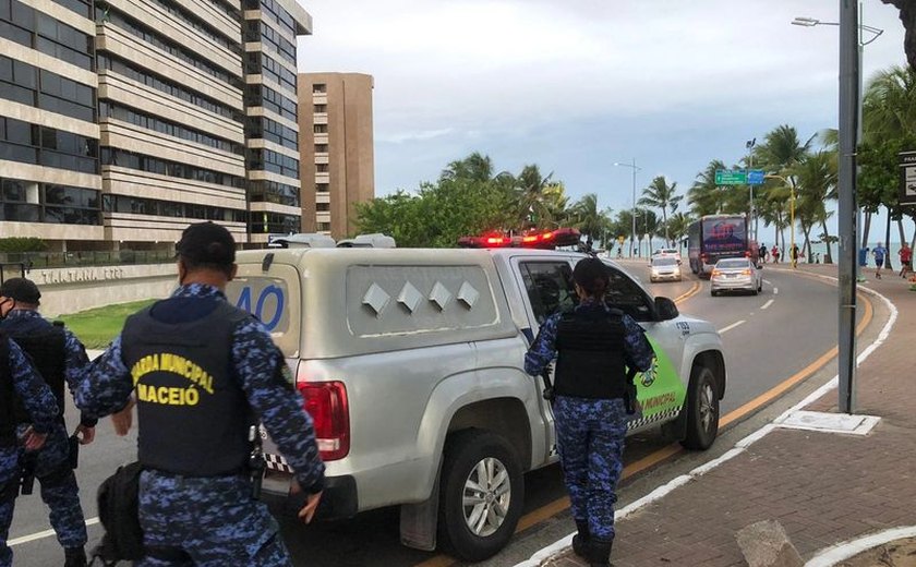 Fiscais são ameaçados durante ação na orla de Maceió