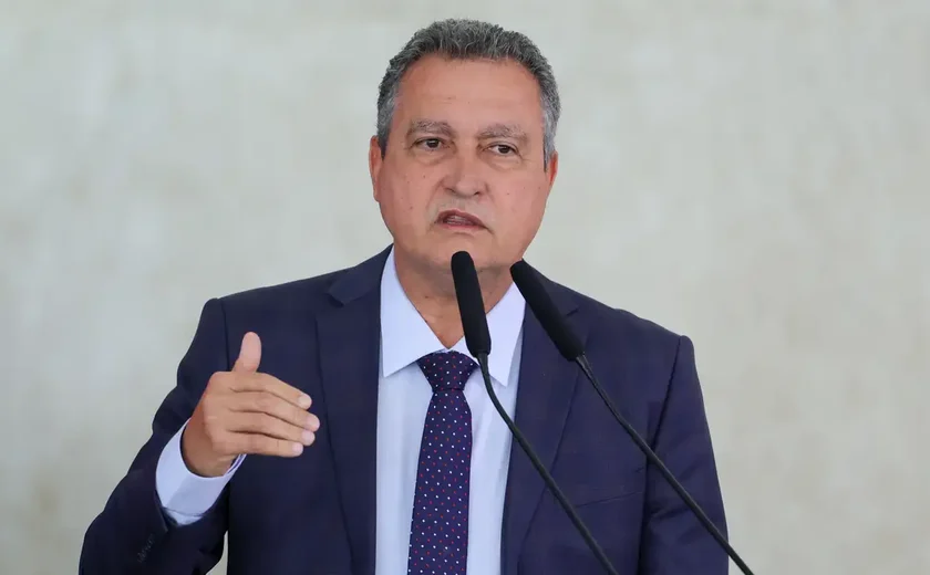 Beneficiários do BPC Loas terão que passar por perícia em 2025, afirma ministro do Governo Lula