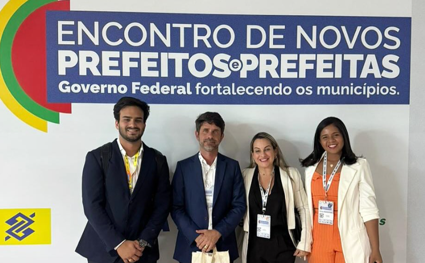 Junior Menezes comparece ao Encontro Nacional de Prefeitos e Prefeitas