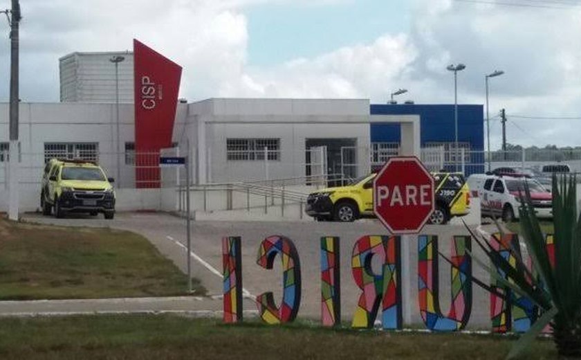 Adolescente é detida após agredir a mãe em Murici