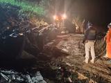 Duas pessoas morrem após caminhão capotar em São José da Laje, AL