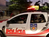 Homem é preso após agredir esposa e tentar fugir pelo telhado em Palmeira dos Índios