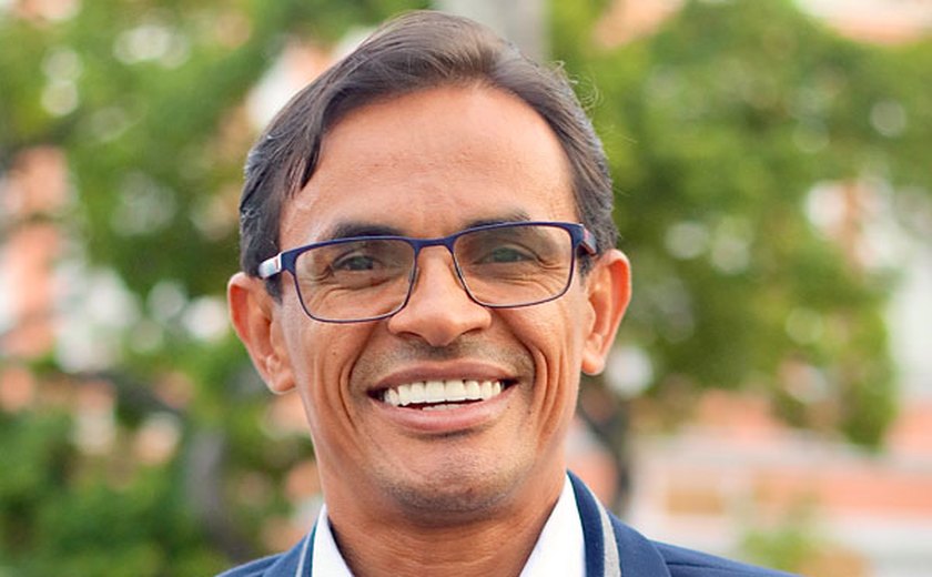 Marcos Silva, prefeito de Messias, sofre acidente de carro em Flexeiras