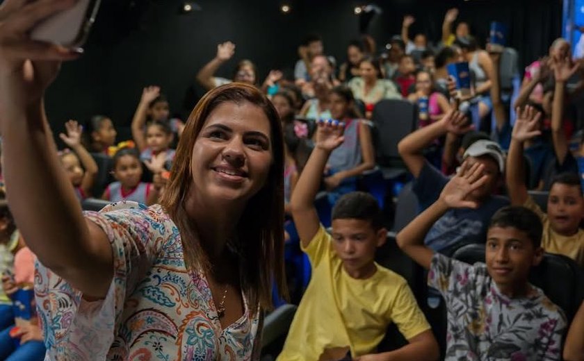 Prefeitura de União dos Palmares leva cultura e lazer às crianças com deficiência sessões de cinema