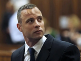 Ex-atleta paralímpico Oscar Pistorius deixa a prisão após 9 anos