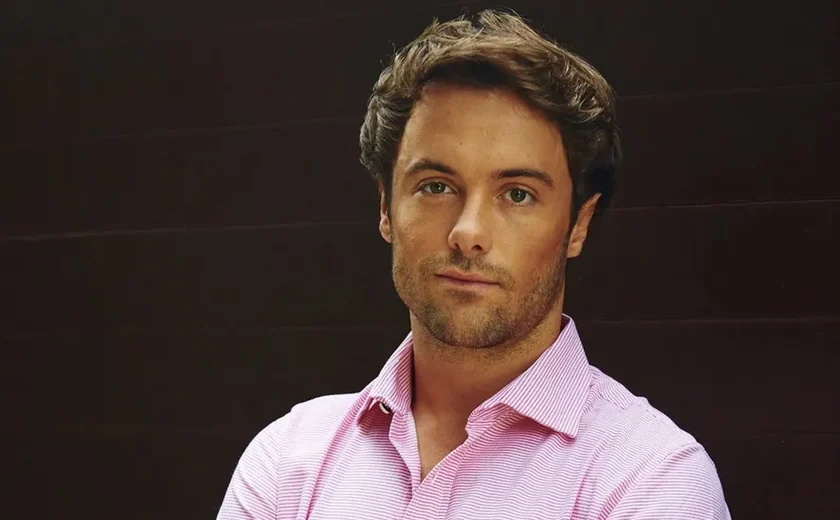 Kayky Brito teve líquido no pulmão e sangramento drenado, diz ator Dudu Azevedo