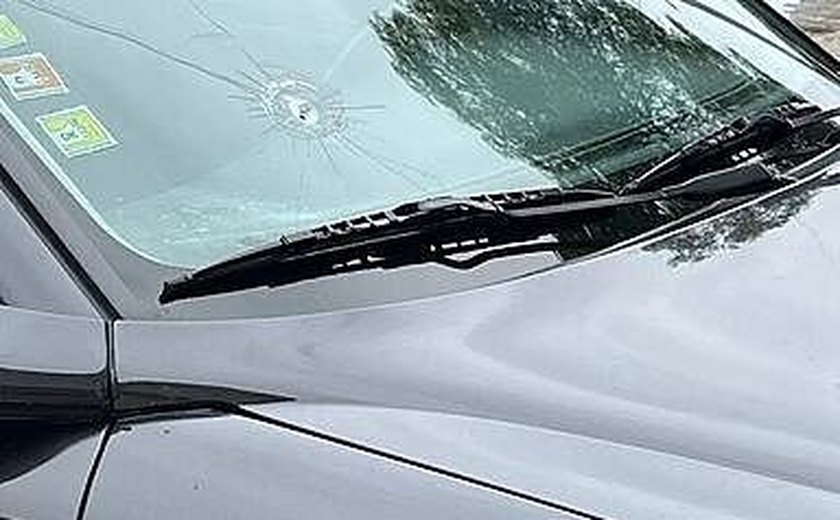 Carro é atingido por bala dentro da Ufal; PF e Segurança Pública são acionadas