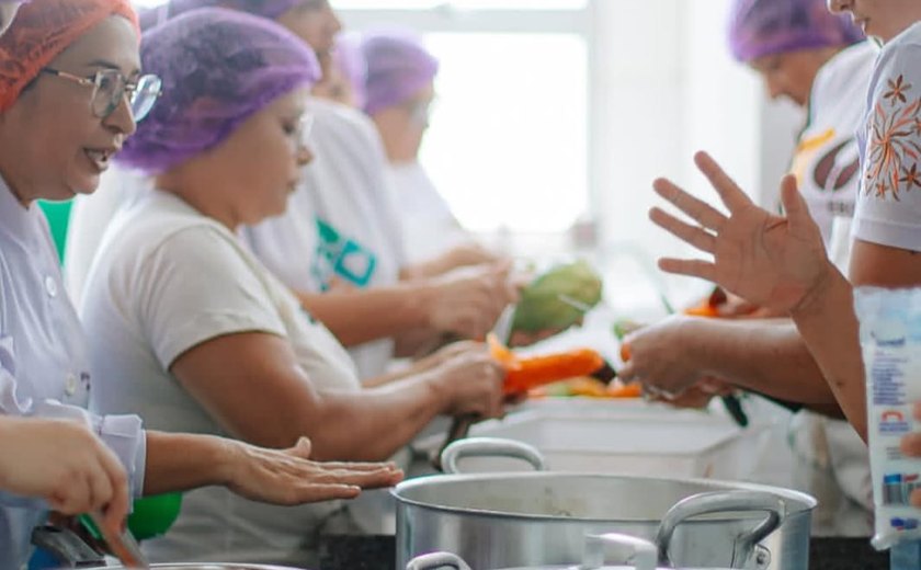 Prefeitura de União dos Palmares promove capacitação para merendeiras da rede municipal