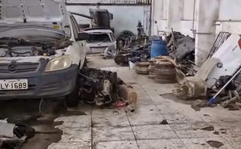 Polícia cumpre mandados contra quadrilha de desmanche de veículos roubados em Maceió
