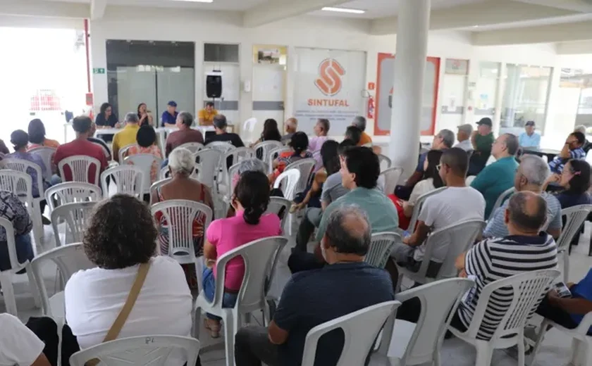 Servidores da Ufal aderem à greve nacional dos Técnicos Administrativos em Educação