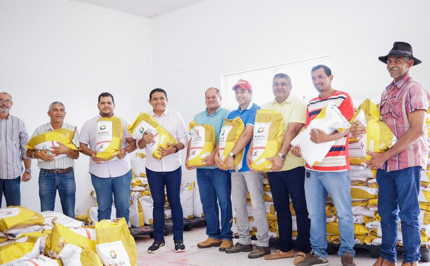 Programas Terra Arada e Planta Palmeira estão em ritmo acelerado, em Palmeira dos Índios