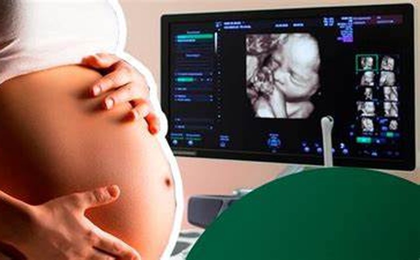 Lei obriga mulher a ver imagem de feto antes de aborto legal em Maceió